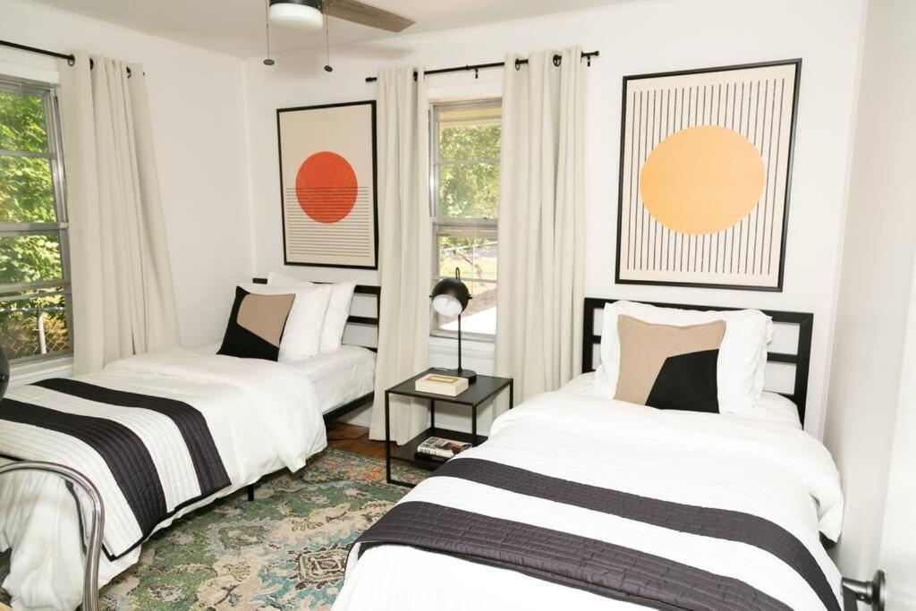 The Willa On 7Th, Located In Downtown Bentonville! Bagian luar foto