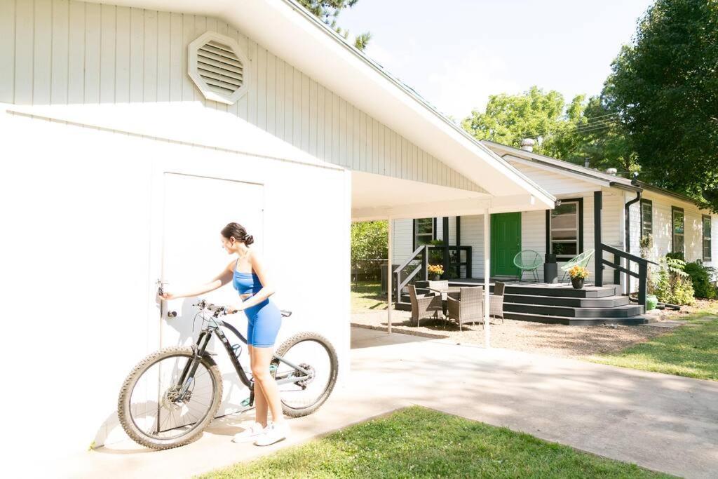 The Willa On 7Th, Located In Downtown Bentonville! Bagian luar foto